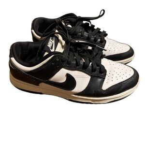 Nike Panda dunks men’s size 8